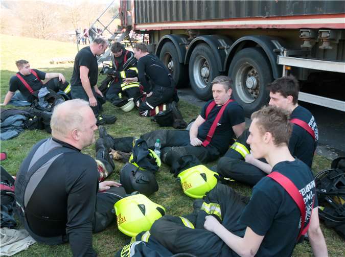 Bei der Nachbesprechung war auch Dekontamination ein Thema.