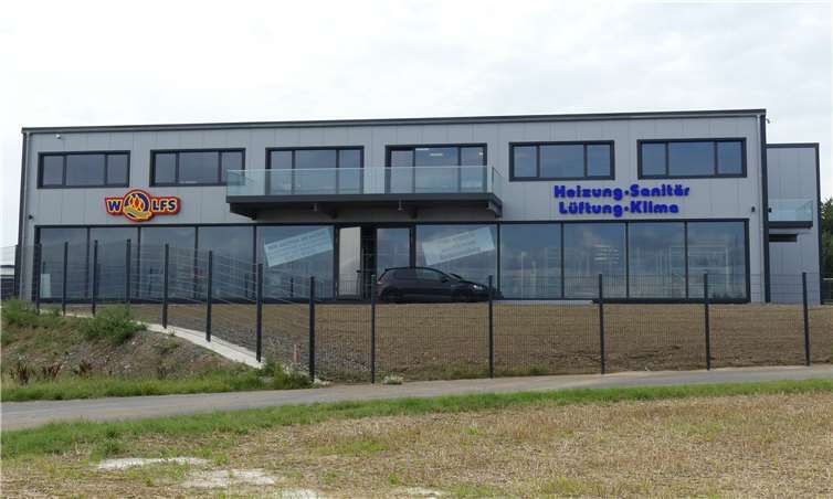 Bei der Neueröffnung feiert die Firma gleichzeitig ihr 25-jähriges Bestehen. Fotos: TE