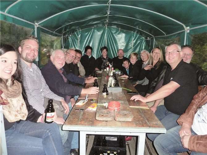 Bei der Planwagenfahrt kam prächtige Stimmung auf.privat