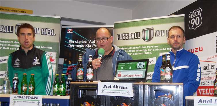 Bei der Pressekonferenz, moderiert von Piet Ahrens, hatten die beiden Trainer Kodai Stalph und Anel Dzaka viel zu erzählen.