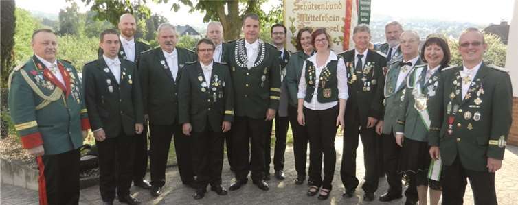 Bei der Siegerehrung wurden die Bundeskette und Erinnerungsorden überreicht.  privat