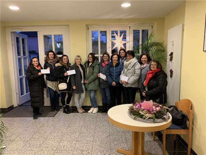 Bei der Übergabe der Spenden an die Kindergärten bzw. Kitas. Foto: privat