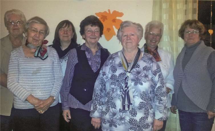 Bei der Verabschiedung (v.l.n.r.): Doris Schienemeyer, Anneliese Kraemer, Claudia Thomas, Marieluise Kraemer, Eva Wollinger, Monika Brink, Edeltrud Goergen. privat