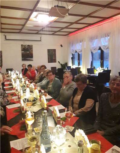 Bei der Weihnachtsfeier der Sitzgymnastik Weißenthurm.Foto: privat