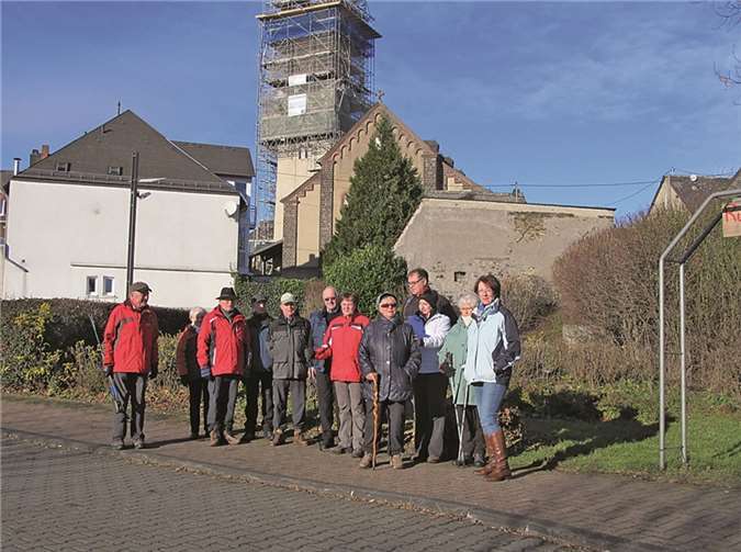 Bei der diesjährigen Abschlusswanderung spielte auch das Wetter mit und bot ein paar Sonnenstunden. Manfred Dietzen