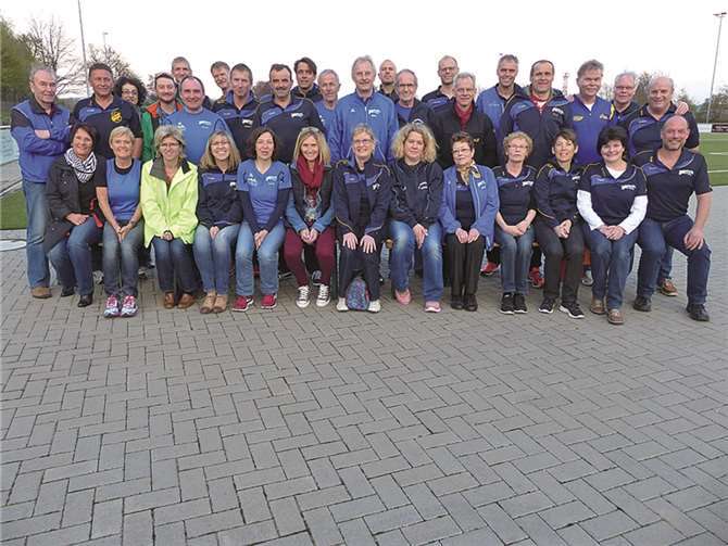 Bei der diesjährigen Saisoneröffnung soll ein neues Gruppenfoto des Lauftreffs aufgenommen werden. Dazu werden alle Lauftreffler gebeten, einheitlich das Vereins-Shirt zu tragen. privat