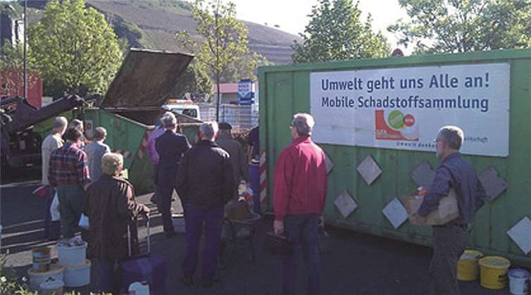 Bei der mobilen Schadstoffsammlung können Bürger kostenlos Problemabfälle abgeben. KV-AW