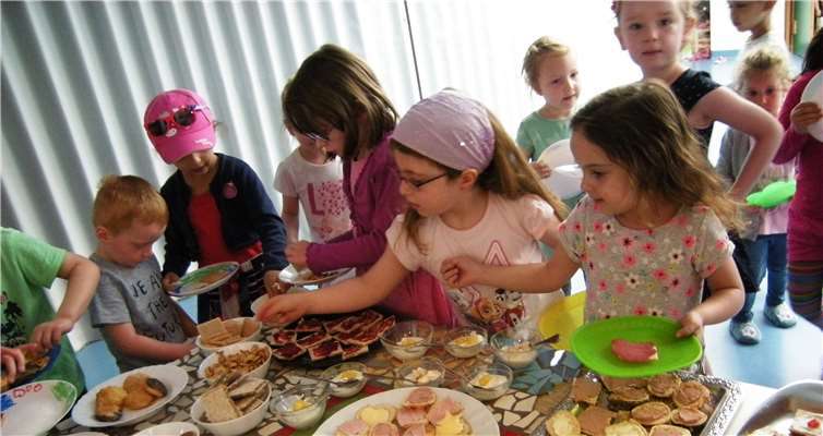 Bei der riesigen Auswahl an leckeren Köstlichkeiten konnte keiner widerstehen.