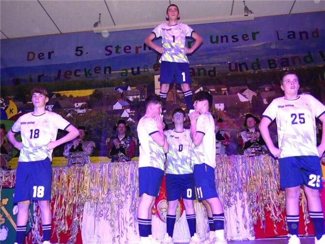 Bei der traditionellen Hambucher Karnevalssitzung zeigte auch diese Truppe eine tolle Tanzdarbietung.