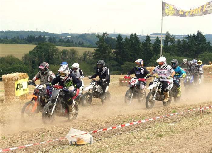 Bei der vierten Neuauflage des internationalen Mofarennens in Cochem-Brauheck waren heuer 35 Teams am Start.