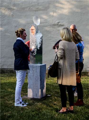 Bei drei Rundgängen, versehen mit einer Informationsbroschüre, genossen die Besucher die abwechslungsreiche und innovative Kunst.