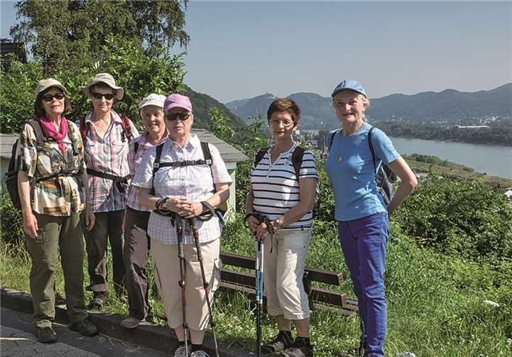 Bei einem Blick auf den Rhein wurde ein Erinnerungsfoto geschossen. privat