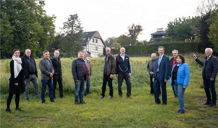 Bei einem Ortstermin besichtigten die Kreis FWG und die FWG Sinzig die entsprechenden Grundstücke.Foto: privat