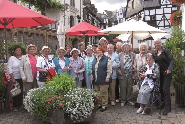 Bei einem Stadtbummel wurden die Gassen und Fachwerkhäuser begutachtet. privat