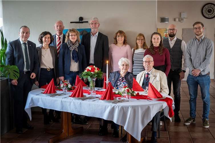 Bei einem festlichen Mittagessen und anschließendem Kaffee genoss das Paar einen wunderschönen Tag. Foto: Detlef Wittke, Niederzissen