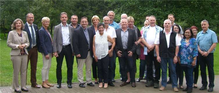 Bei einer Feierstunde bei Metsä Tissue wurde verdienten Mitarbeitern gedankt. privat