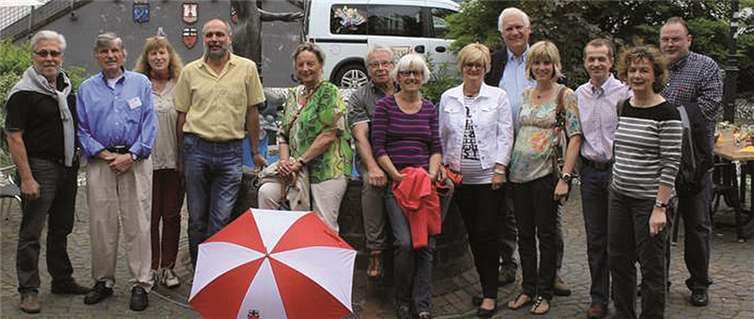 Bei einer Stadtführung ergab sich für die SPD-Fraktion Linz ein neues Bild der Stadt.  Privat