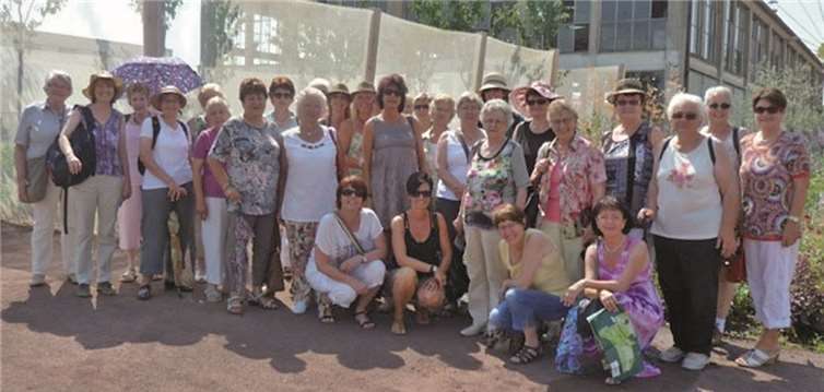 Bei heißen Temperaturen besuchten die Waldorfer Frauen die Landesgartenschau in Landau.WK