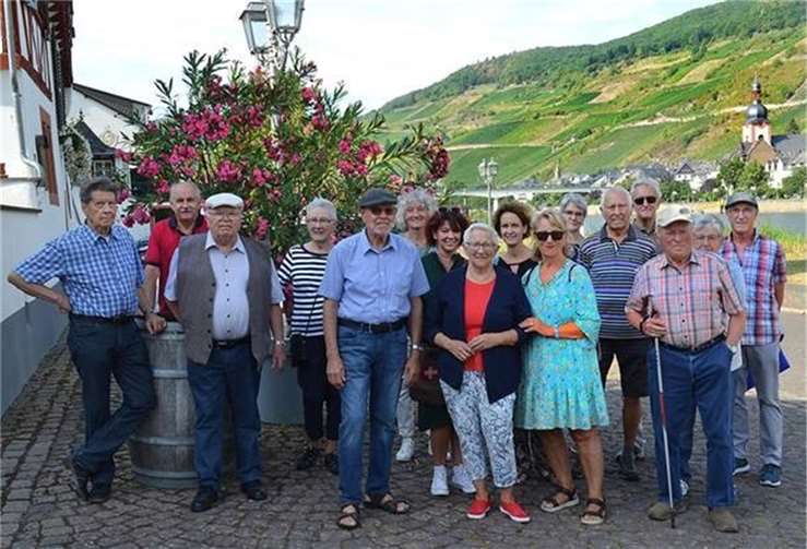 Bei herrlichem Sommerwetter erkundeten die Gäste die Gemeinde Kaimt.  Foto: Klaus Wendt