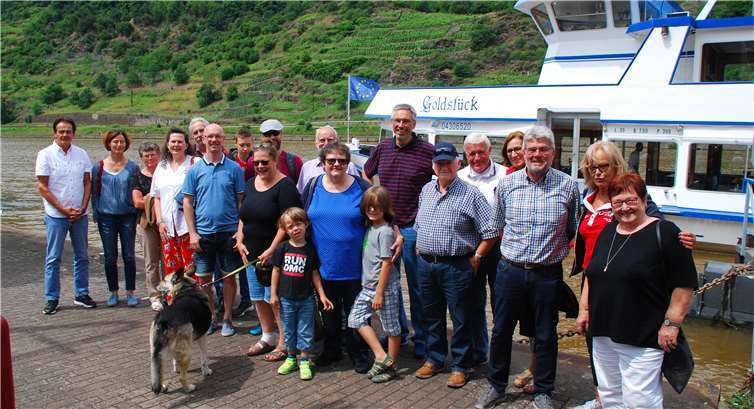 Bei herrlichem Wetter unternahmen die FWGler eine schöne Schifffahrt. privat