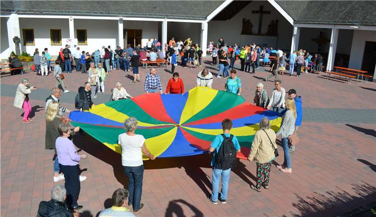 Bei hervorragendem Wetter hatten die Teilnehmer aus Saffig viel zu erleben und sichtlich Freude.privat
