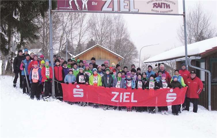 Bei hervorragenden Schneebedingungen konnte mit den Schülerinnen und Schülern aus Adenau ein abwechslungsreiches Trainingsprogramm durchgeführt werden. privat