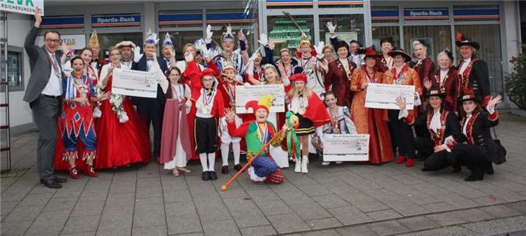 Bei karnevalistischer Stimmung wurde gemeinsam geschunkelt und gelacht. Foto: privat