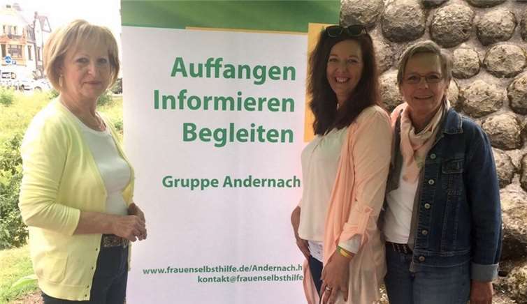 Bei regelmäßigen Treffen können sich an Krebs erkrankte Frauen Erfahrungen austauschen.privat