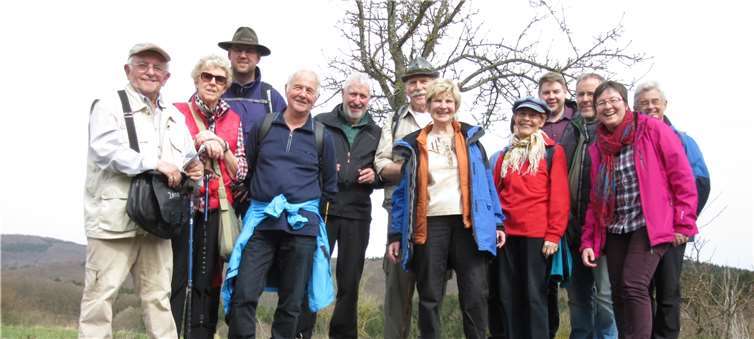 Bei schönstem Wetter wanderten die Mitglieder der Swisttaler SPD auf dem "Jahrhundertweg".privat