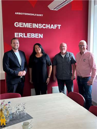 Bei seinem Besuch des AWO Kreisverbandes Neuwied tauschte sich Martin Diedenhofen (SPD) mit Anja Jung, Hans Jürgen Neffgen und Fredi Winter (v.l.) aus. Foto: privat