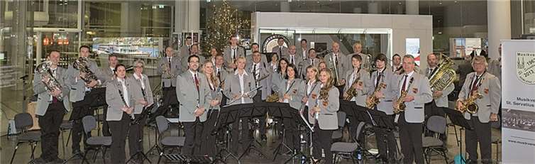 Bei seinem Konzert präsentiert der Musikverein St. Servatius Güls e.V. neben traditionellen Weihnachtsliedern auch Konzertfassungen und moderne Arrangements bekannter festlicher und weihnachtlicher Melodien. privat