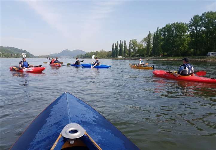 Bei sommerlichem Wetter konnte man in die neue Paddelsaison starten. privat