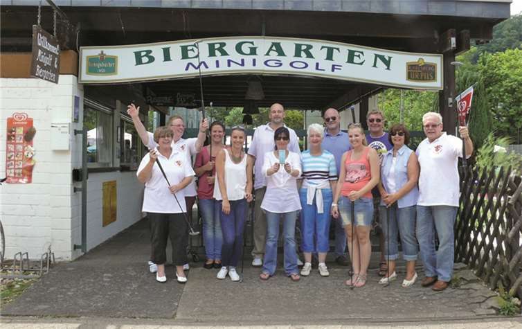 Bei sonnigem Wetter hatten die Funken viel Spaß auf dem Minigolf-Platz in Kobern-Gondorf.  Privat