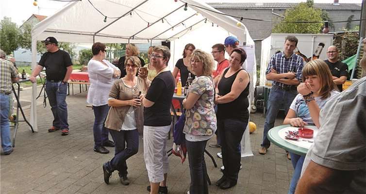 Bei sonnigem Wetter und reichlich Verpflegung wurden ein paar schöne Stunden verbracht. privat
