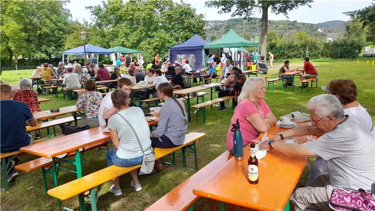 Bei strahlendem Sonnenschein konnten die Besucher das vielfältige Programm genießen.  Foto: Tierheim und Tierschutzverein Kreis Ahrweiler e.V.