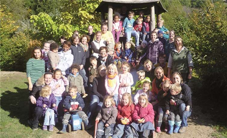 Bei strahlendem Sonneschein fiel die Arbeit am Gartentag besonders leicht. privat