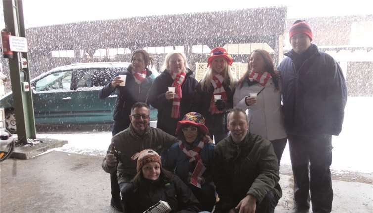 Bei winterlichem Wetter besuchten wir die Wagenbauer der Kirmesgesellschaft.