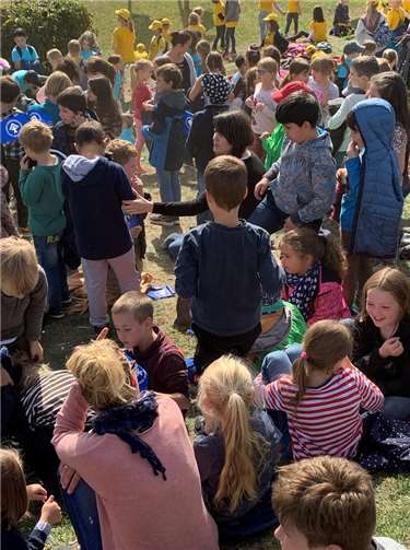 Bei wunderbarem Wetter wehte ein Hauch von Festivalstimmung über das Gelände.