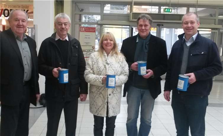 Beigeordneter Bernhard Wiemer, Altbürgermeister Michael Syré, Beigeordnete Gabi Zils, Grünen-Fraktionschef Thomas Beckgerd und CDU-Fraktionsvorsitzender Christoph Helling. privat