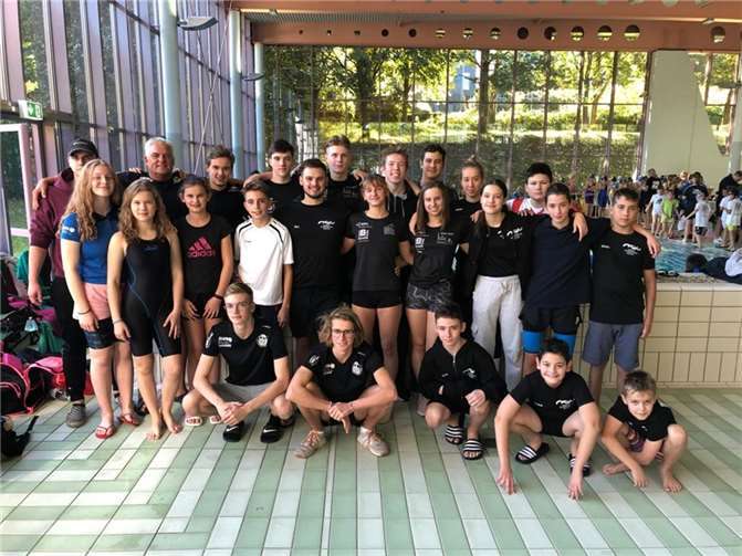 Beim 16. Pokalschwimmfest in Remscheid zeigten die Schwimmer*innen Bestleistung.Fotos: privat