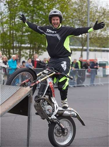 Beim ADAC Motorrad Startup Day wird auch jede Menge Action geboten. Thomas Frey