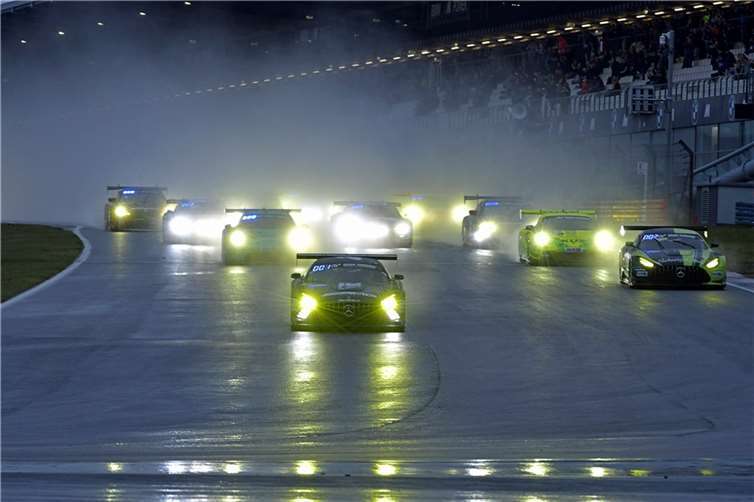 Beim Abendrennen waren es Adam Christodoulou und Daniel Juncadella, die vom Start weg mit dem GetSpeed Mercedes-AMG GT3 dem Rennen ihren Stempel aufdrückten. Fotos: BURG