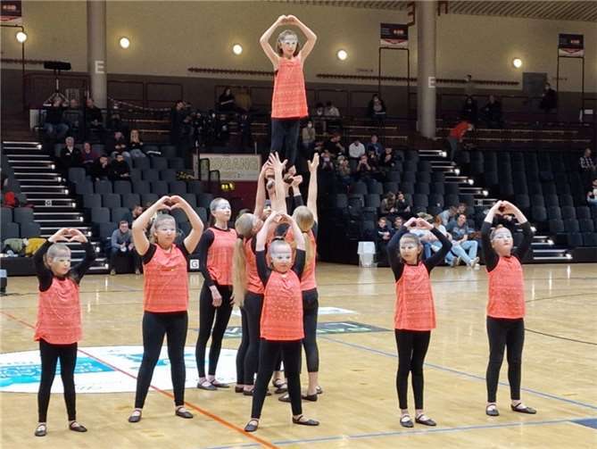 Beim Auftritt in der CGM Arena. Foto: privat