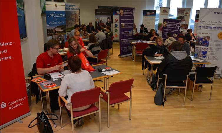 Beim Azubi-Speed-Dating konnten Jugendliche mit einem Ausbildungsbetrieb in Kontakt kommen.privat