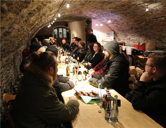 Beim Bandtreffen wurden die diesjährigen Teilnehmer von Ahrrock vorgestellt.Foto: CRO