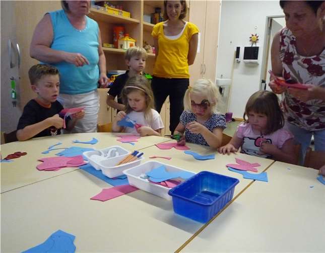 Beim Basteln und gemeinsames Spielen können die kleinen sich austoben.Privat
