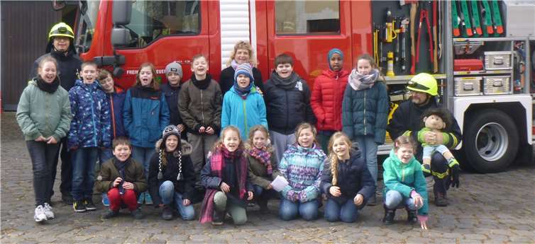 Beim Besuch der Feuerwehr kam der Nachwuchs voll auf seine Kosten.privat