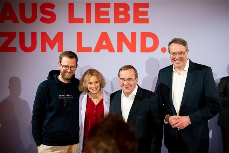 Beim Besuch von Ministerpräsdident Alexander Schweitzer.