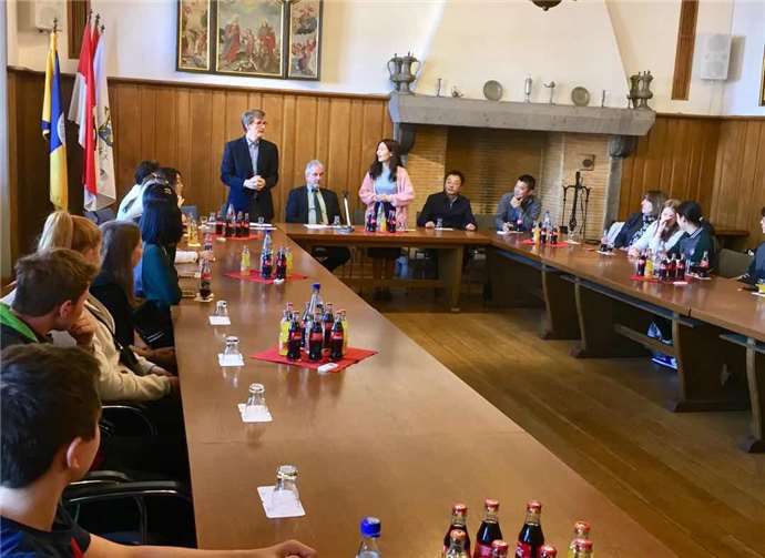 Beim Empfang im Rathaus.