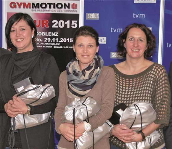 Beim Empfang wurden auch Patricia Schmitt-Lebert, Claudia Ganz und Claudia Ott. (TuS Rot-Weiß Koblenz Abteilung Faustball) für ihre ausgezeichneten Leistungen geehrt. (v.l.)